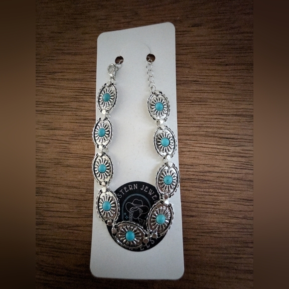 Turquoise and Silver Floral Bracelet - Picture 6 of 6